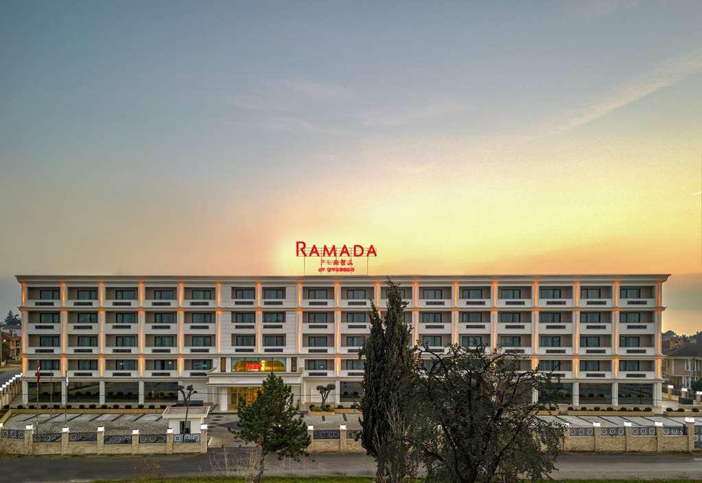 Ramada Plaza By Wyndham סיליברי