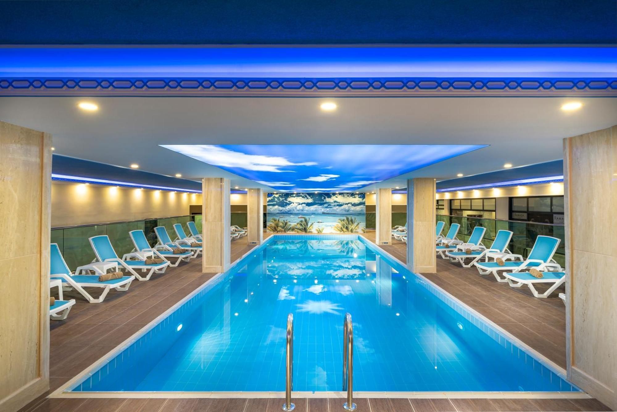 מלון Ramada Plaza By Wyndham סיליברי