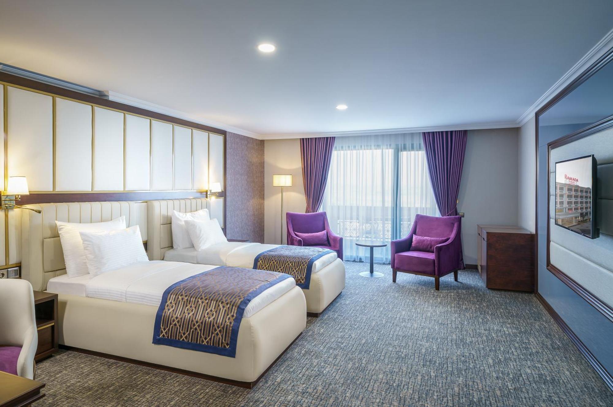 מלון Ramada Plaza By Wyndham