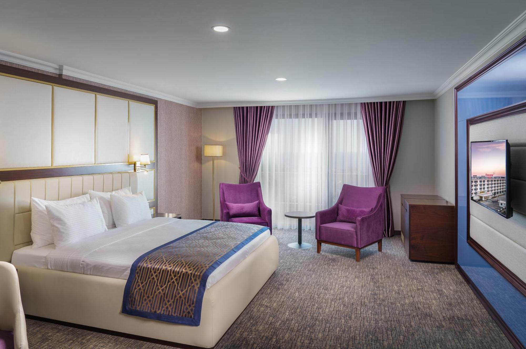 מלון Ramada Plaza By Wyndham סיליברי