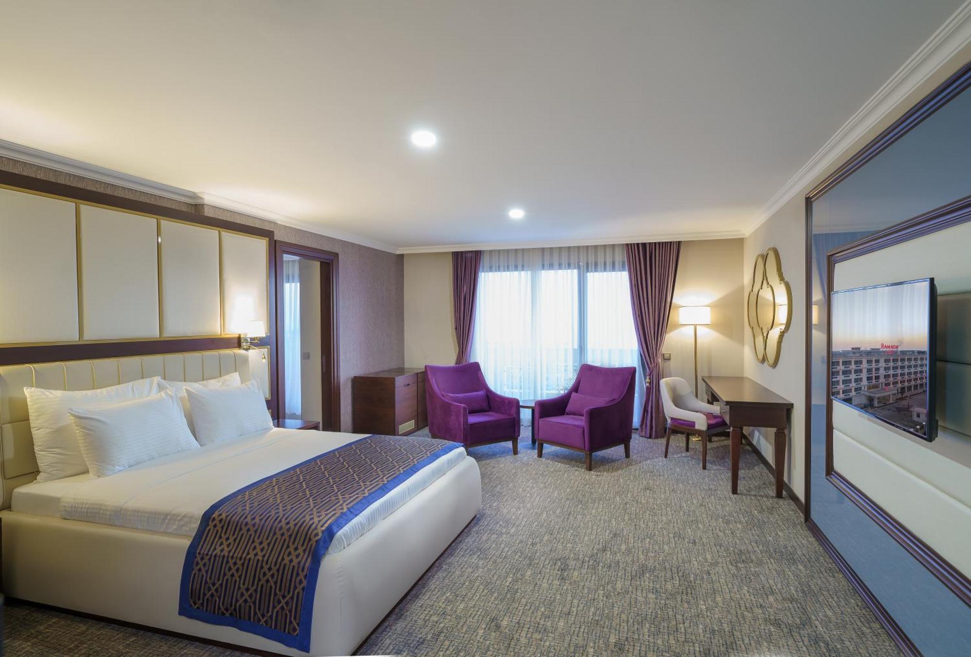 מלון Ramada Plaza By Wyndham