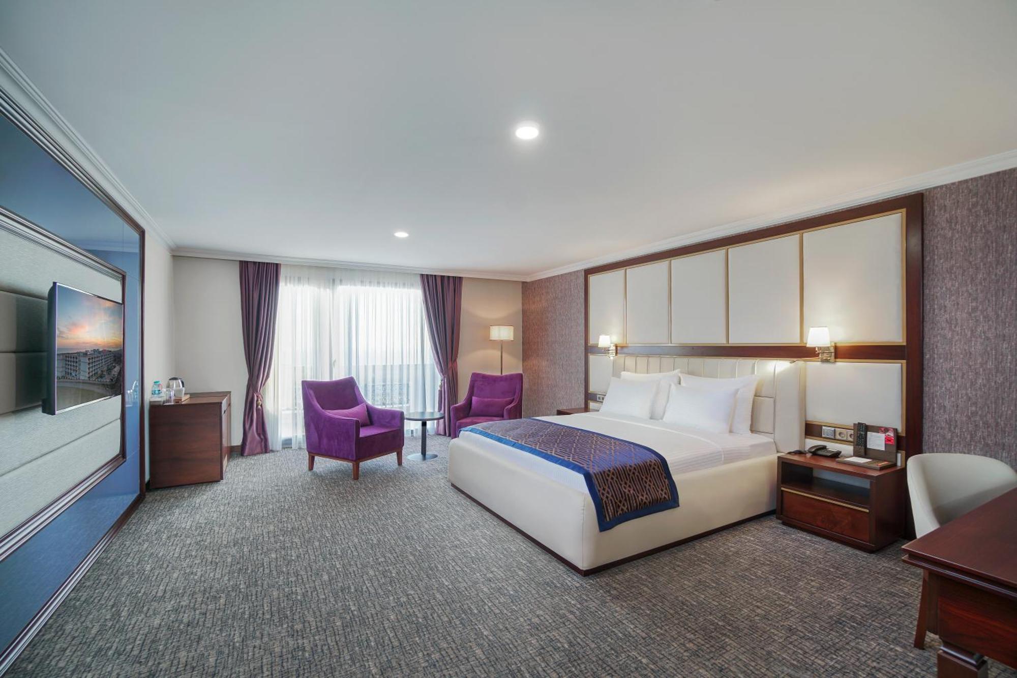 מלון Ramada Plaza By Wyndham סיליברי
